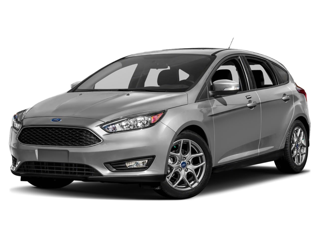2015 Ford Focus SE in Ingot Silver — front three-quarter view